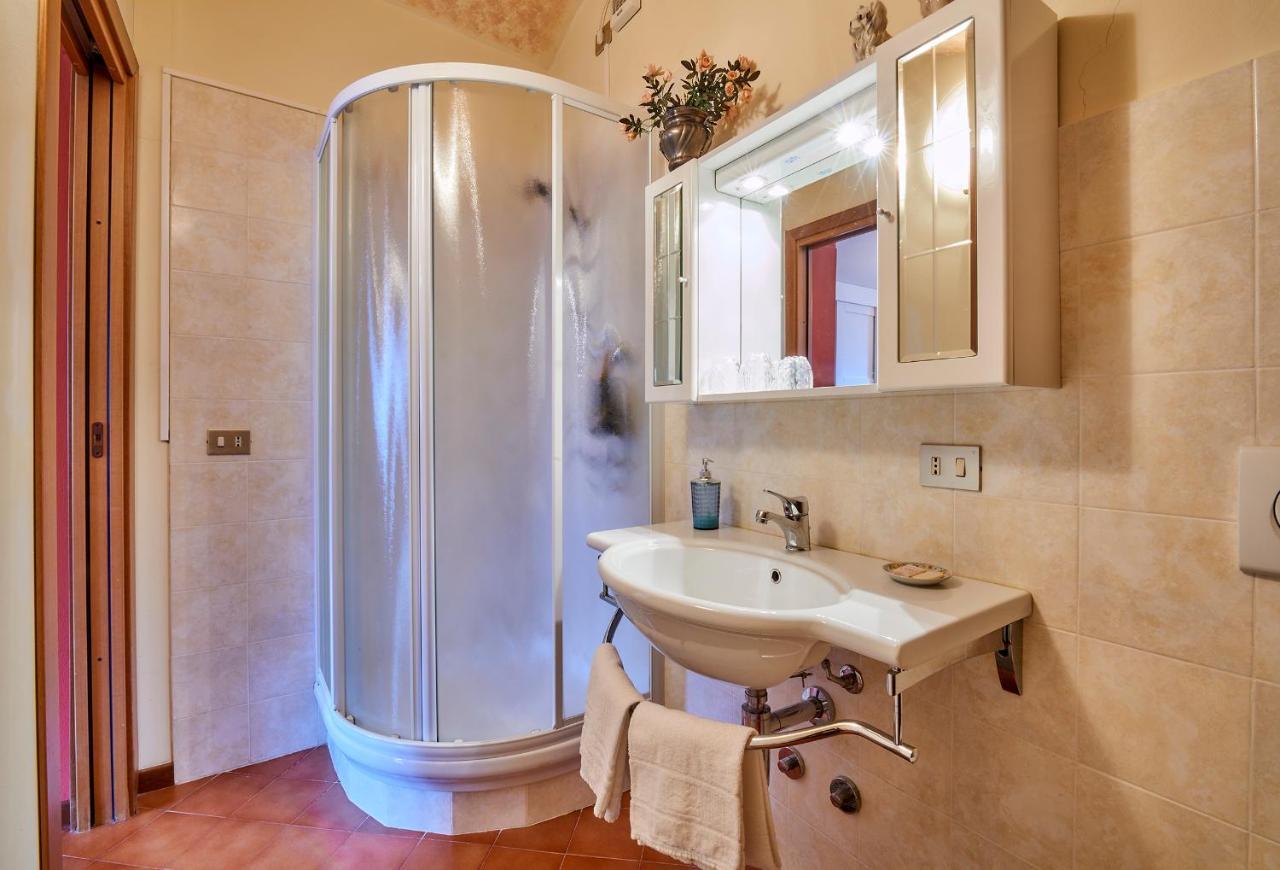 B&B - Foresteria - Frontelago Lake Como แมนเดลโล เดล ลาริโอ ภายนอก รูปภาพ