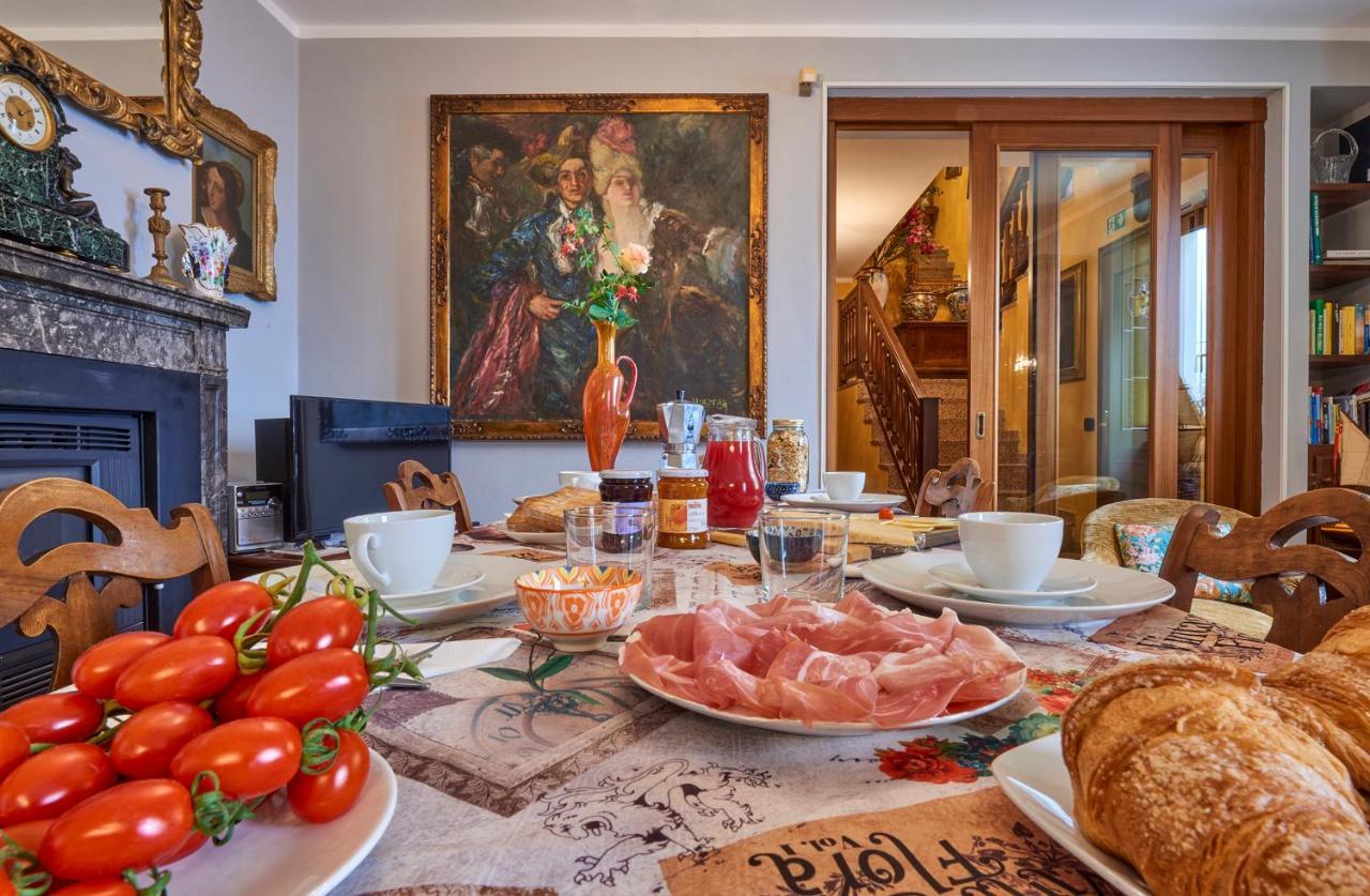 B&B - Foresteria - Frontelago Lake Como แมนเดลโล เดล ลาริโอ ภายนอก รูปภาพ