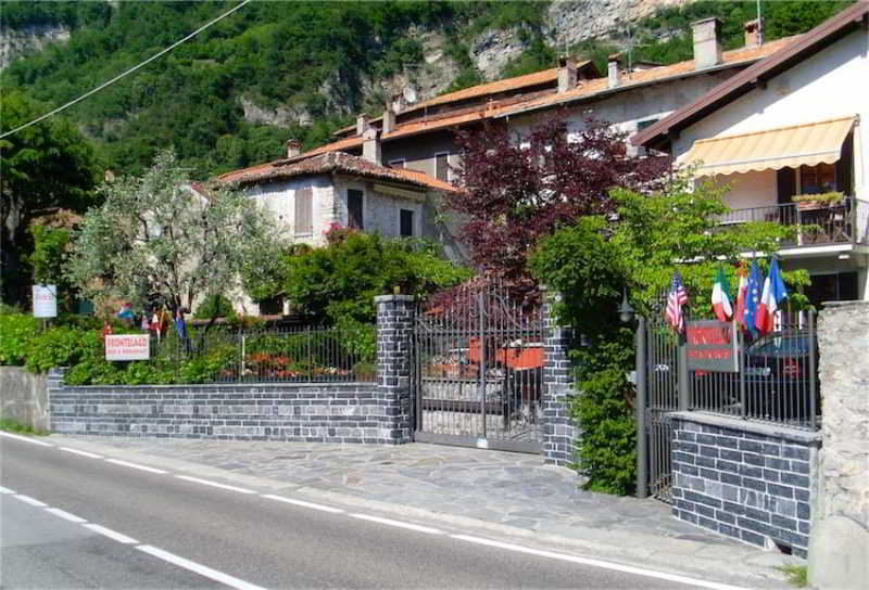 B&B - Foresteria - Frontelago Lake Como แมนเดลโล เดล ลาริโอ ภายนอก รูปภาพ