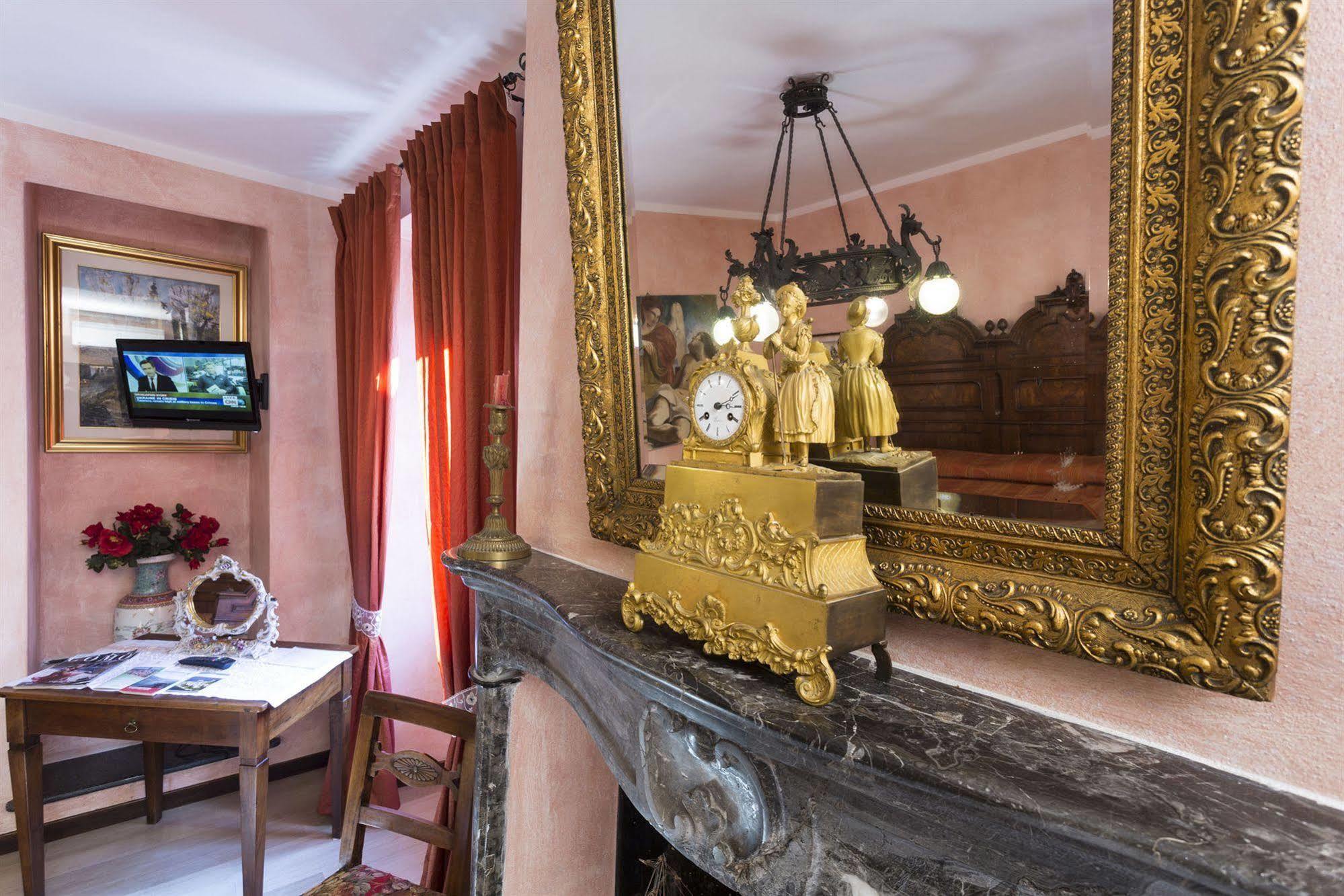 B&B - Foresteria - Frontelago Lake Como แมนเดลโล เดล ลาริโอ ภายนอก รูปภาพ
