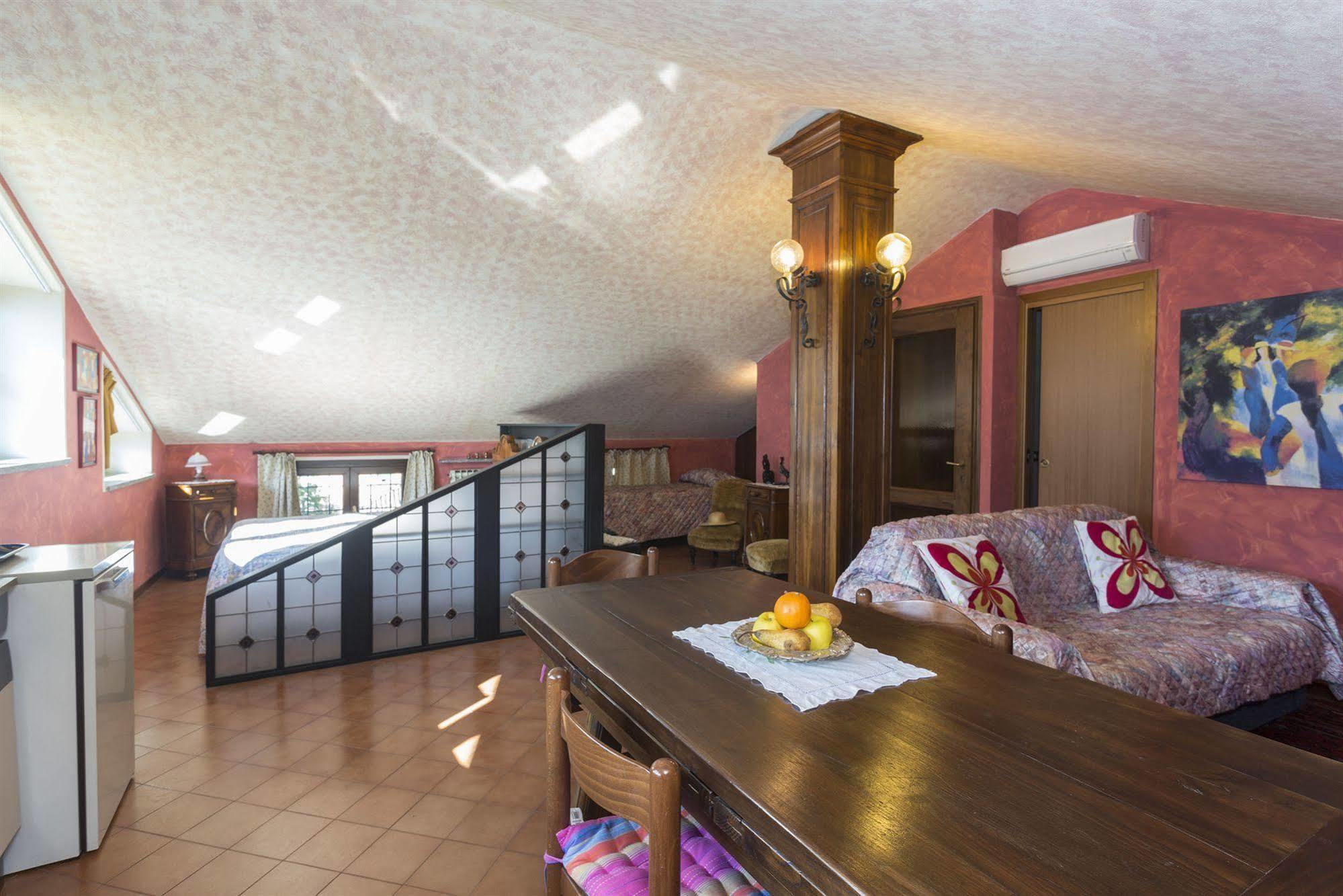 B&B - Foresteria - Frontelago Lake Como แมนเดลโล เดล ลาริโอ ภายนอก รูปภาพ